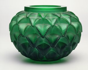 Languedoc vase, 1929 (pressstøpt grønt glass)